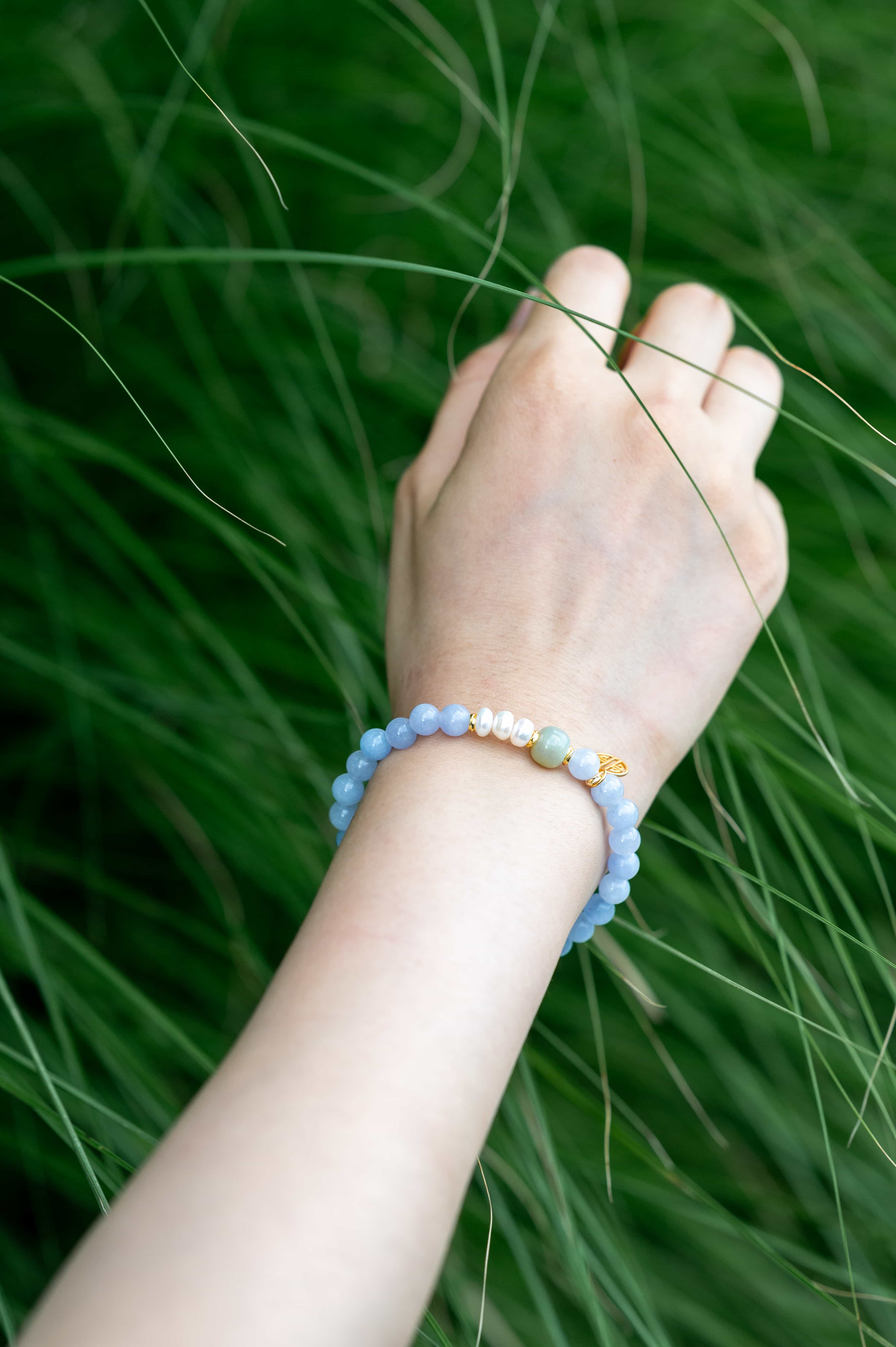 POSITIVE ENERGY Aquamarine-inspired and Pearl and Hetian Jade Inspired Bracelet