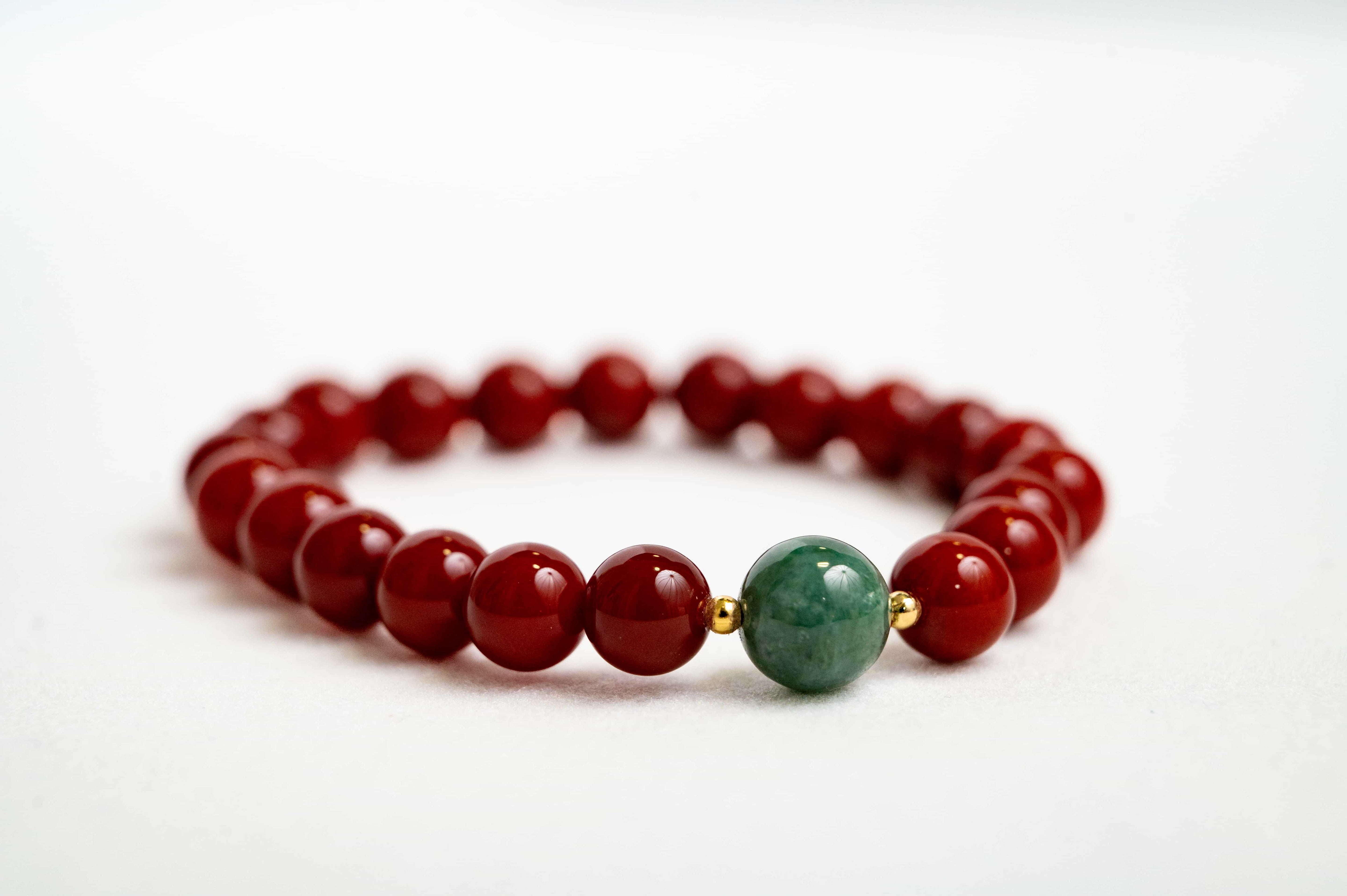 POSITIVE ENERGY South Red Agate and Jade bracelet